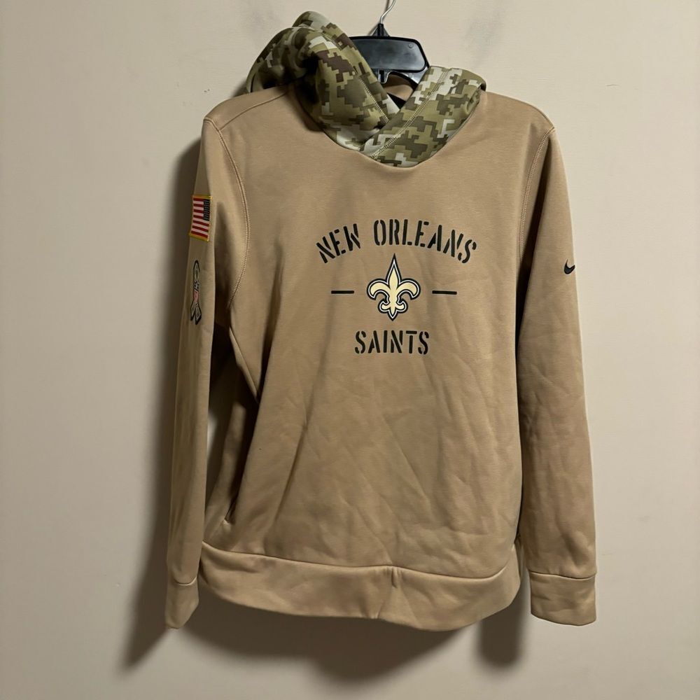Nike Therma NFL New Orleans Saints Salute to Military Hoodie Sand Patch- Size XL